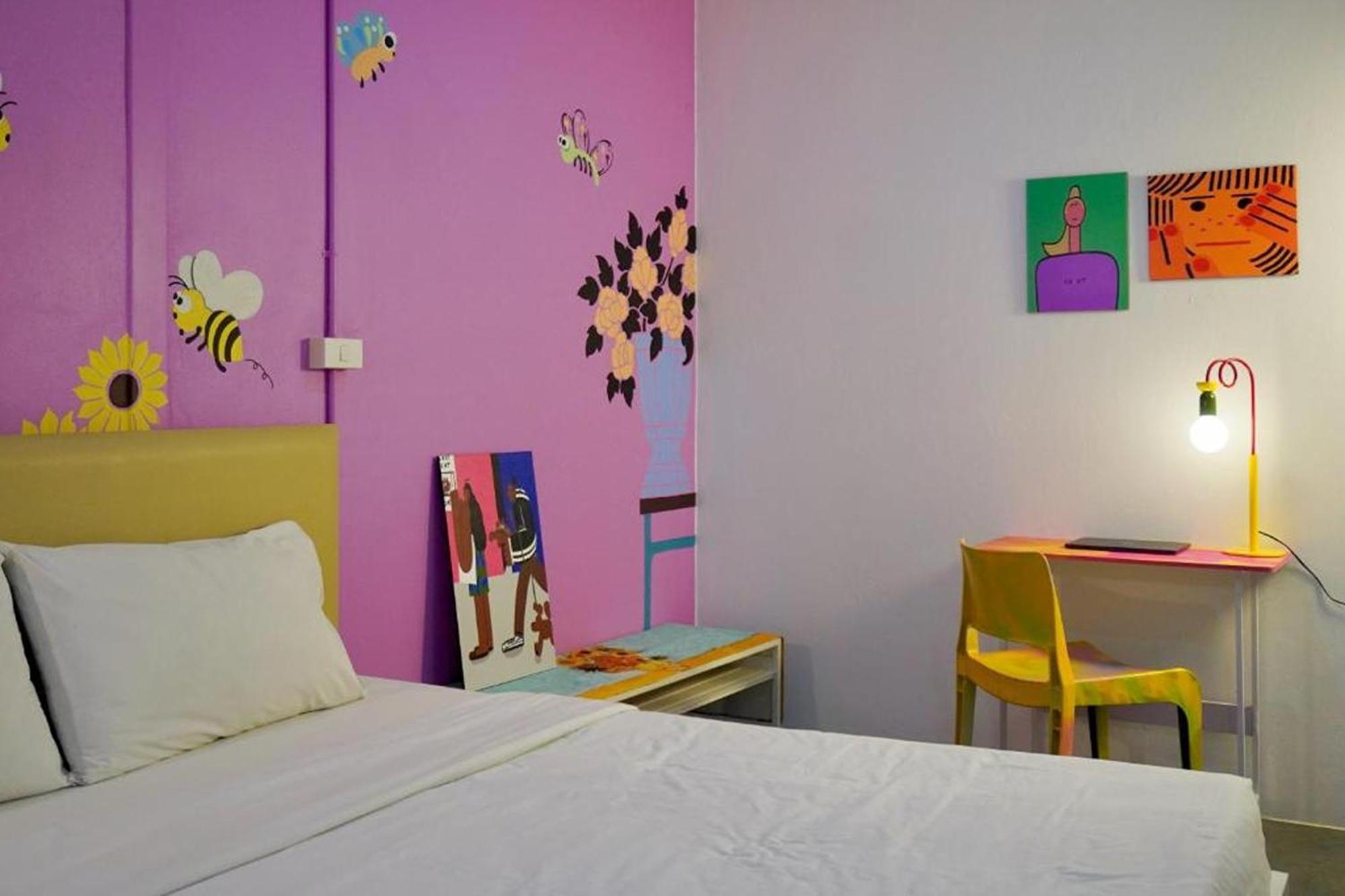 BW Thai Art Style Hotel Bangkok Bagian luar foto