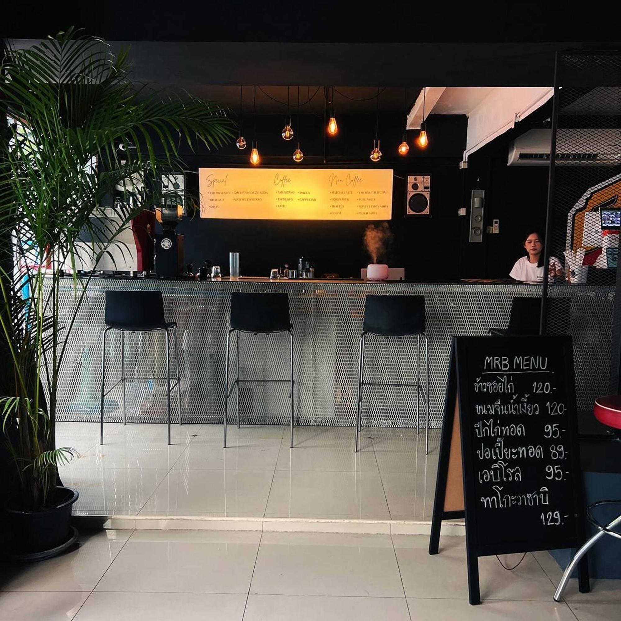 BW Thai Art Style Hotel Bangkok Bagian luar foto