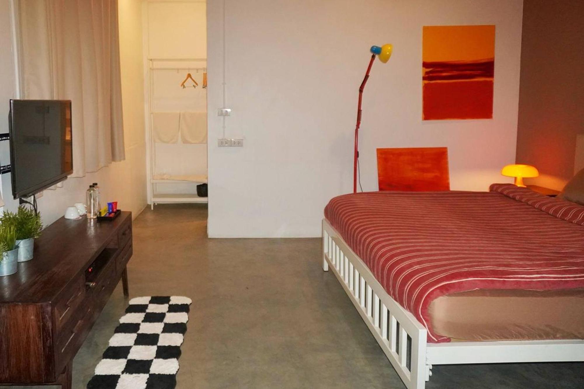 BW Thai Art Style Hotel Bangkok Bagian luar foto